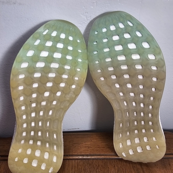 Adidas PureBoost Go Women mint green athletic shoes Women's size 10.5 - Picture 7 of 7